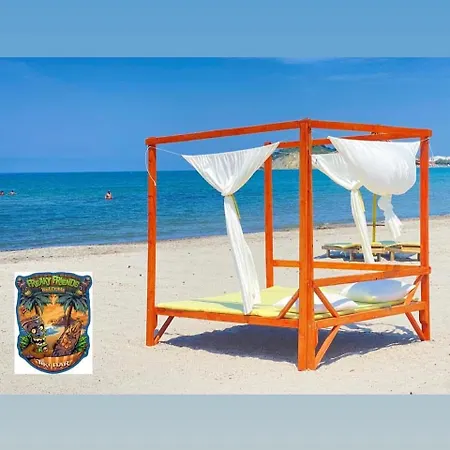 Freaky Friends Bar Kemping Durrës